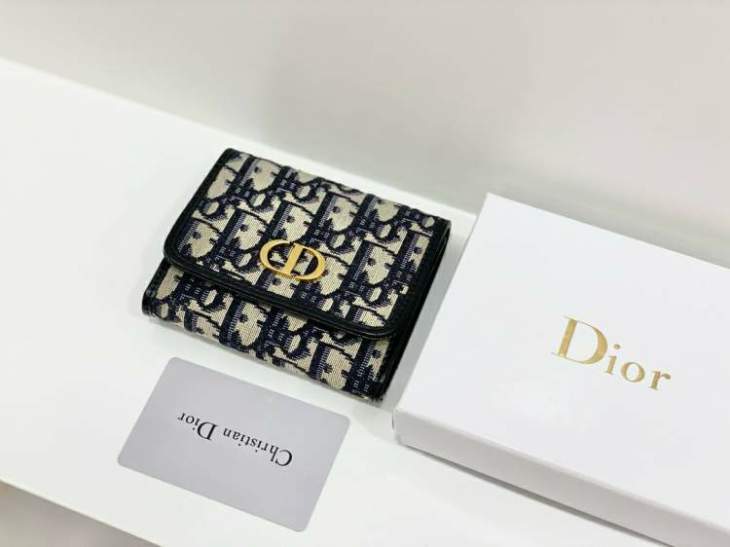 Picture of Dior Wallets _SKUfw239332927fw